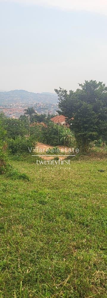 Seguku land 45decimal freehold in every good neighborhood asking price 800M Negotiable