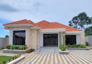 BRAND NEW HOUSE 🏠 FOR SALE IN IRA -Nakwero